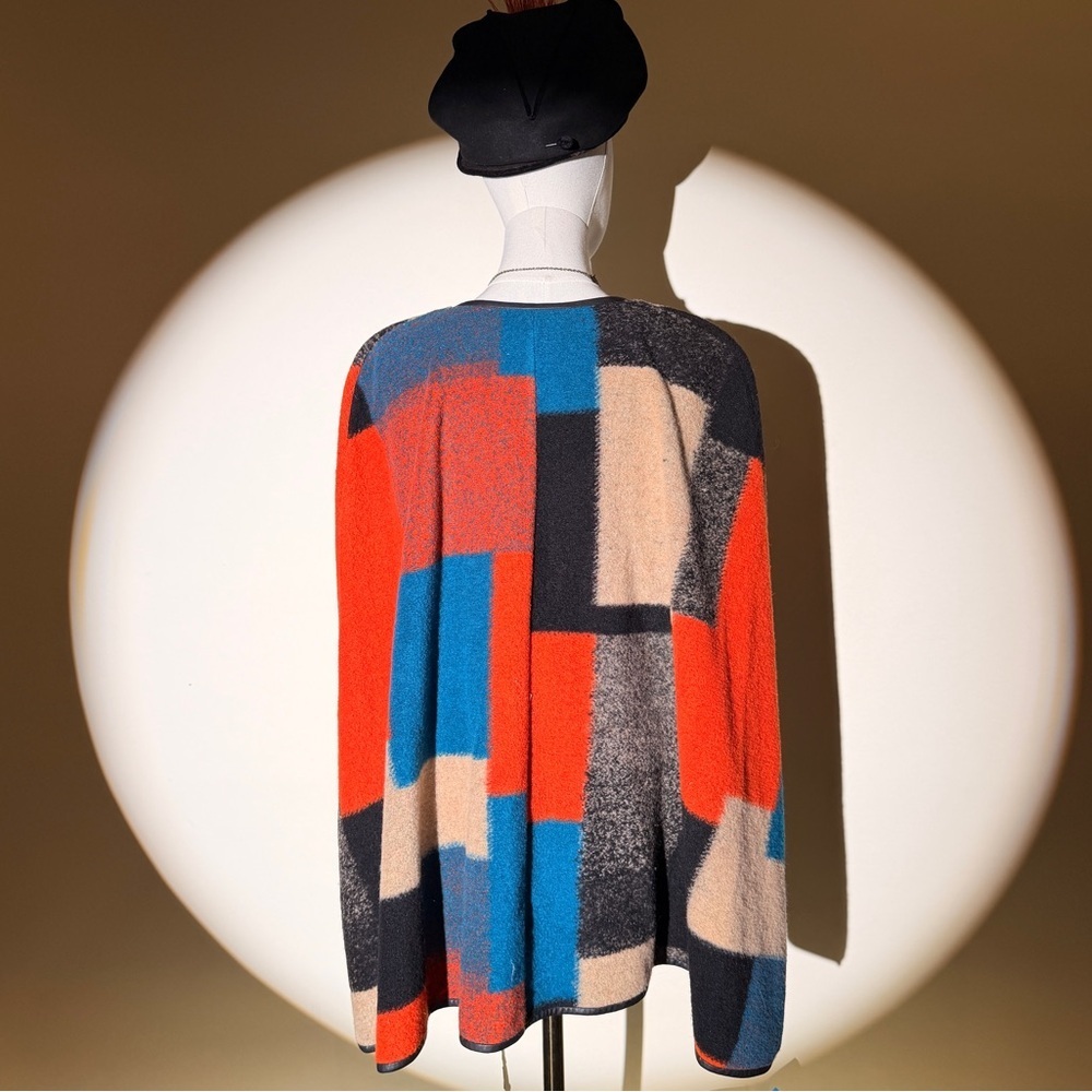 BCBGMaxAzria Multi-Colored Cape - Picture 3 of 7